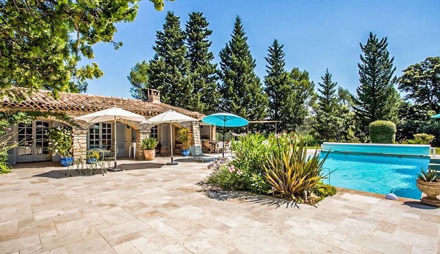 Stunning home in TARADEAU with kitchen