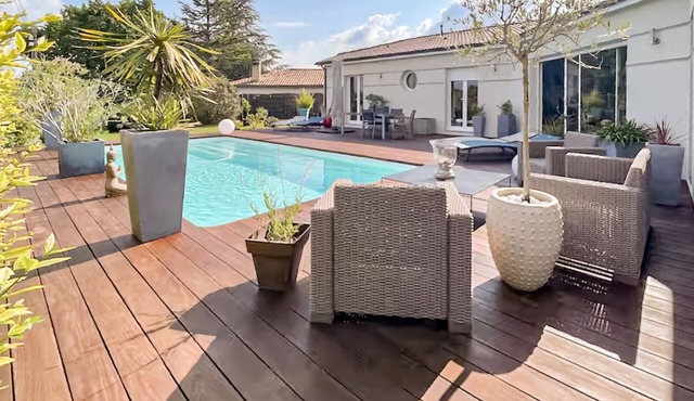 Stunning home in Tarnès with sauna