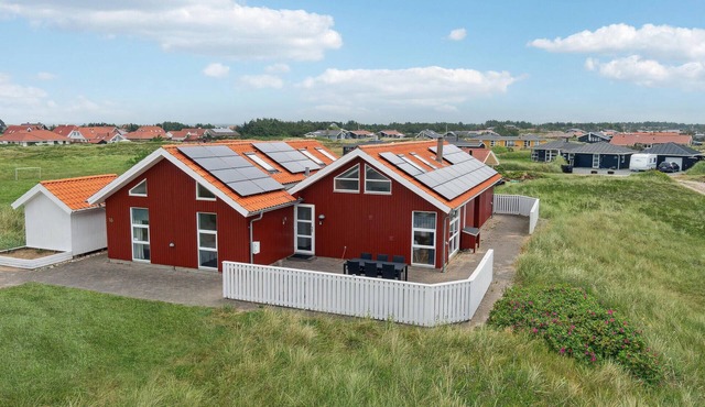 Stunning home in Thisted with sauna