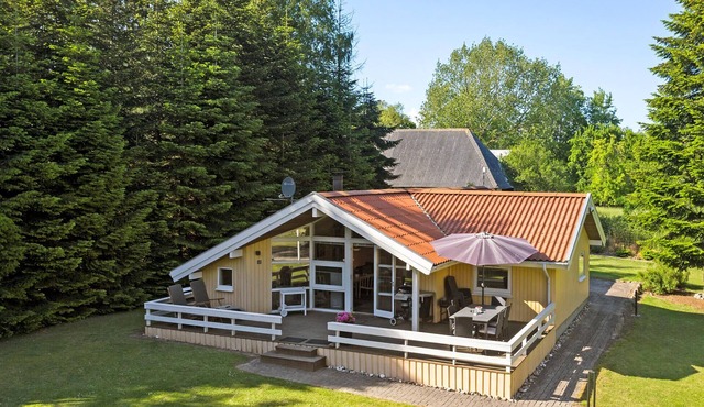 Stunning home in Tranekær with sauna