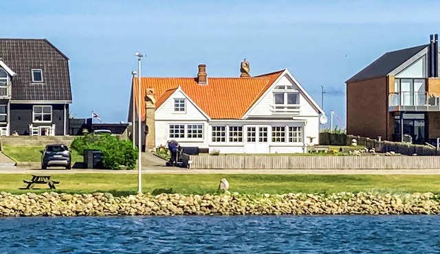 Stunning home in Ulfborg with WiFi