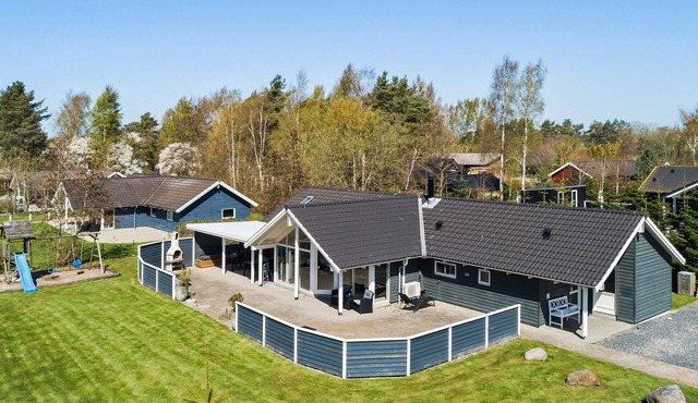 Stunning home in Væggerløse with sauna