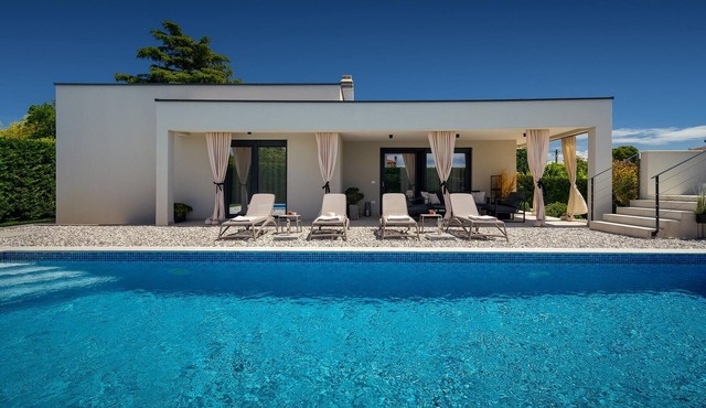 Stunning home in Vabriga with house a panoramic view
