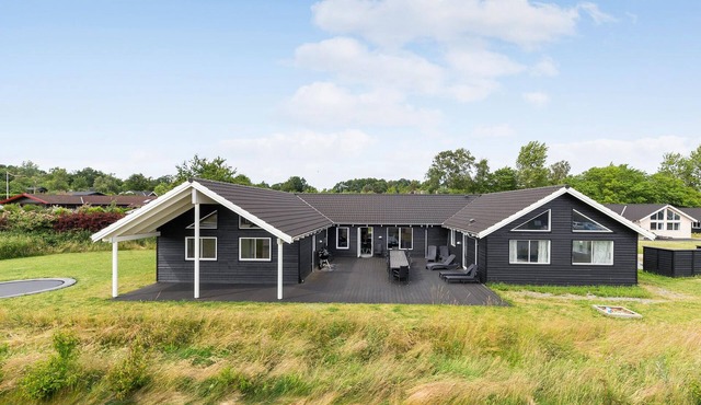 Stunning home in Vejby with sauna