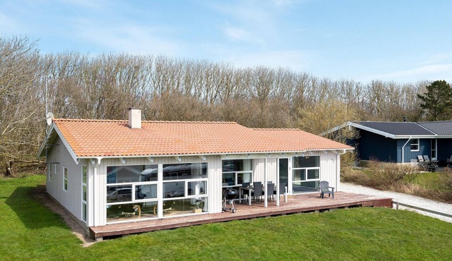 Stunning home in Vestervig with WiFi