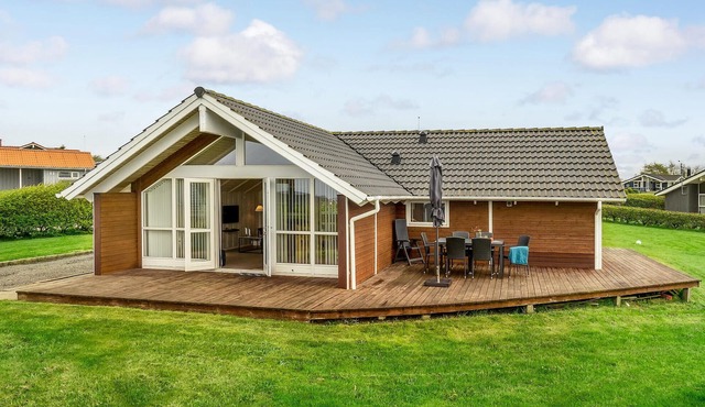 Stunning home in Vinderup with sauna