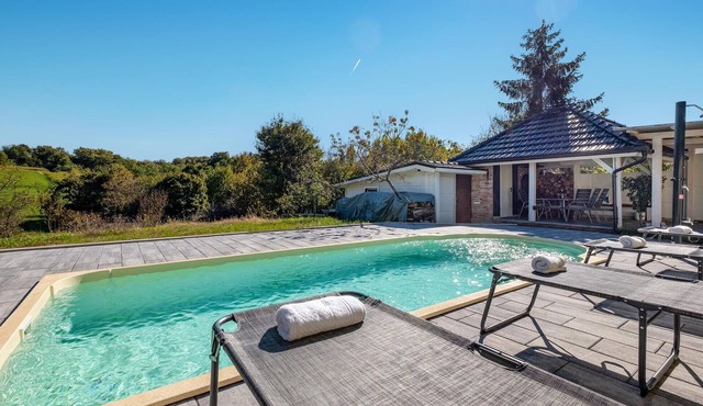 Stunning home in Vurnovec