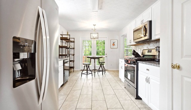 Stunning Home Near Atl with Full Arcade Experience - Sleeps 14