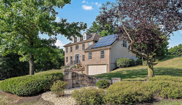 Stunning Home Near Hersheypark & Gettysburg, Fast Wi-Fi w/ HULU