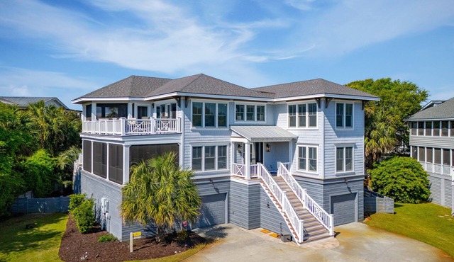Stunning Home! Pool, Theater Room, Steps to Beach - 3 46th Avenue