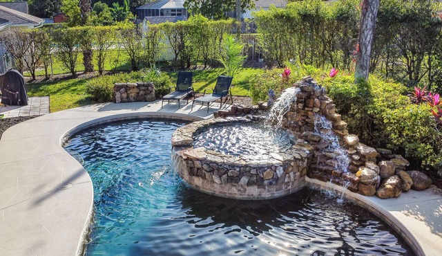 Stunning Home w/Exceptional Heated Pool and Spa