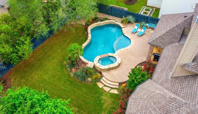 Stunning Home with Outdoor Pool, HotTub and Yard