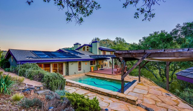 Stunning Home with Pool, Hot Tub, Decks, & Gourmet Kitchen - Close to Wineries