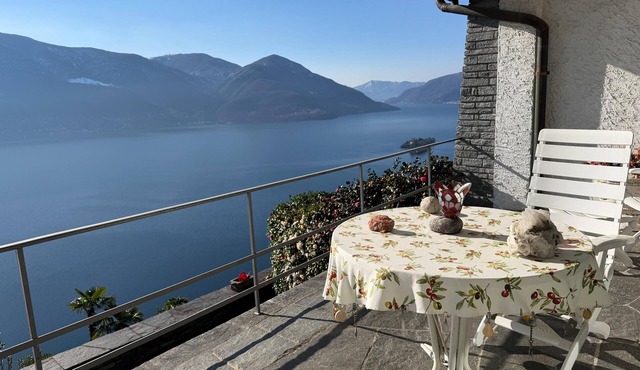 Stunning house in a prime location with panoramic views of the Brissago Islands
