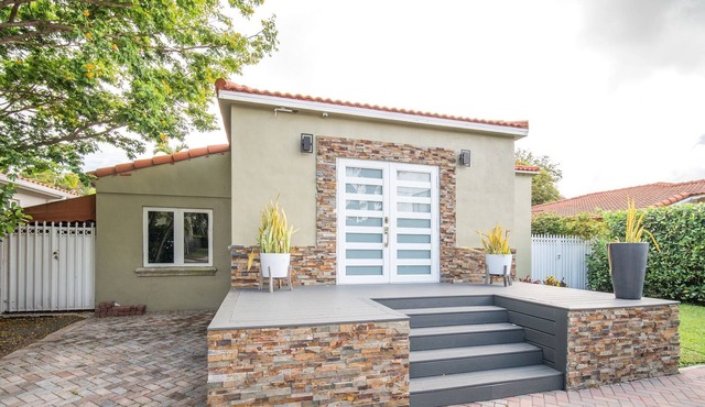 Stunning house 10 minutes from the key biscayne