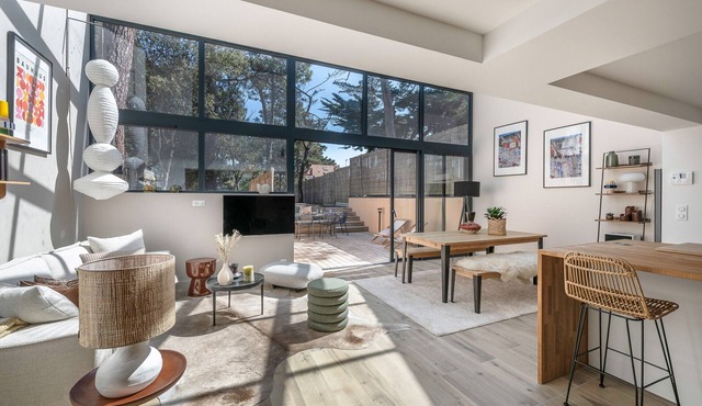 Stunning House for 8 - 500m to Beach - Garden