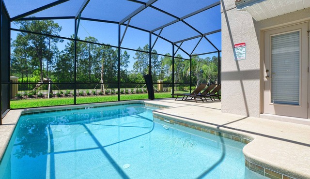 Stunning House with Gameroom, BBQ Grill, Free Wifi, Family Resort Comm.,Contactless Check-in, Close to Disney!