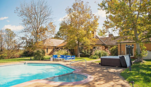 Stunning House with Private Pool and Hot Tub on Rural Estate