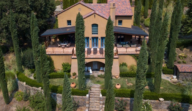 Stunning Italian Tuscan Villa, Sierra Foothills