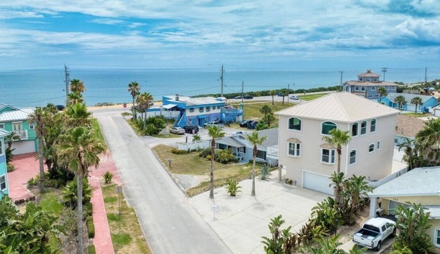 Stunning Key West style villa with Ocean views of world-famous Ormond Beach