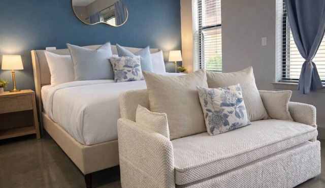 Stunning, KING&FULL bed, WORKERfriendly, Pool&Gym