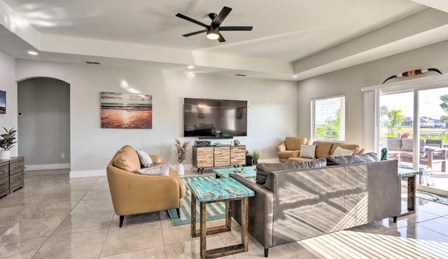 Stunning Laguna Vista Retreat w/Pool & Grill
