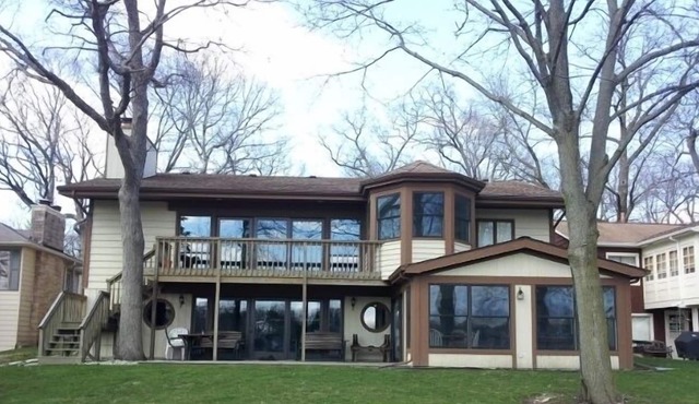 Stunning Lake Front Home-Minutes From Down Town Lake Geneva WI