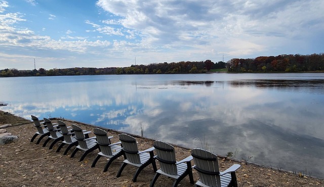 Stunning Lake Home! Sleeps 12, 4 Full Bathrooms on 3 Acres!