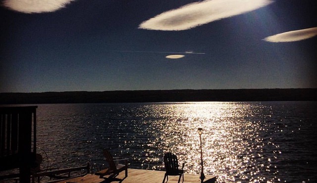 Stunning Lake House Right On The Water - Huge Deck, Amazing Views And Sunsets