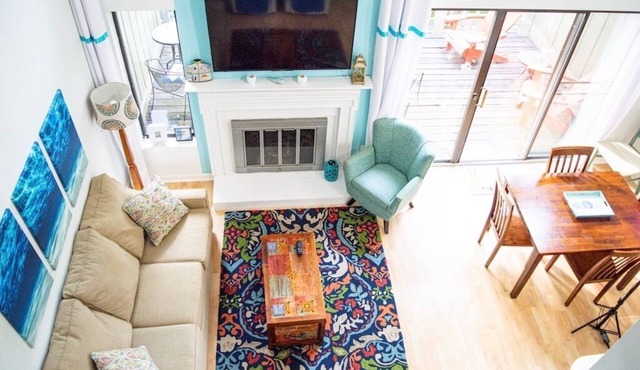 Stunning Lake-themed condo on Lake Monroe at Eagle Pointe Golf Resort.nnn