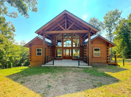 Stunning Lake Views · 3BR Cabin · Eureka Springs