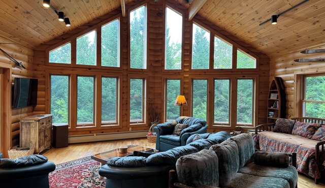 Stunning lake view 5 bedroom house in the Adirondacks