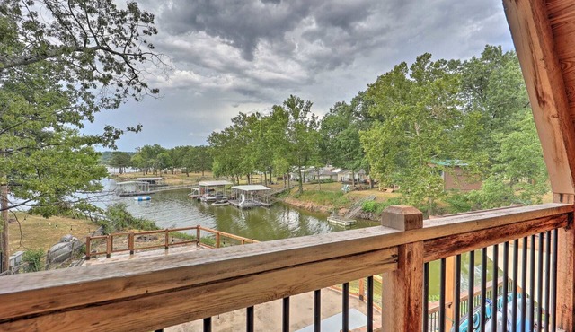 Stunning lakefront A-frame home w/dock! 15% off 4+ nt stay!