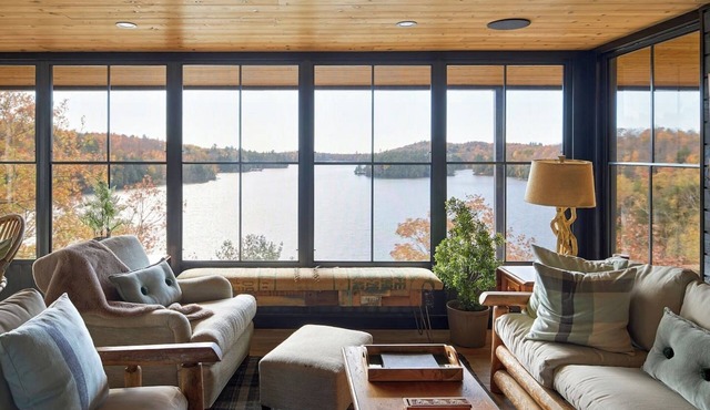 Stunning Lakefront Cottage with Breathtaking Views