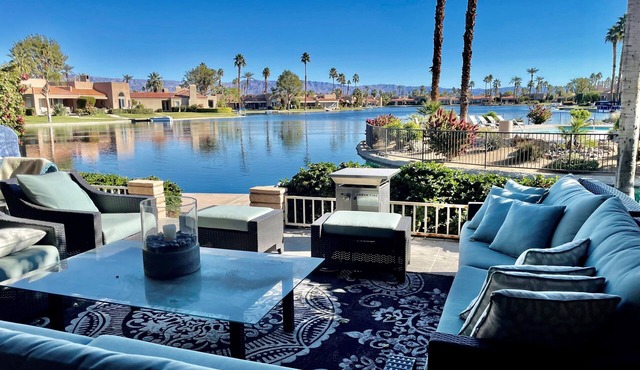 STUNNING LAKEFRONT/POOLFRONT HOME! High ceilings, GREAT VIEWS Modern Space!