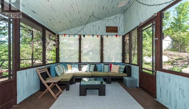 Stunning Lakehouse in Beautiful Honey Harbour