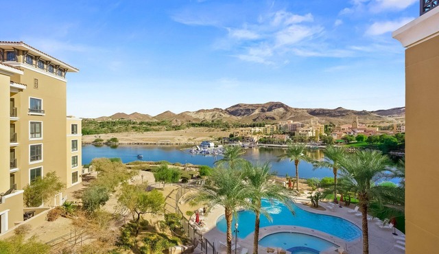 Stunning Lakeview 2BR with Pool, Lake Las Vegas