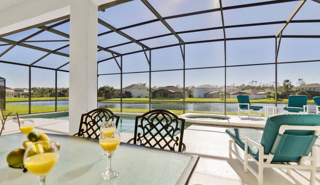 Stunning Lakeview Executive Villa - south facing pool & spa