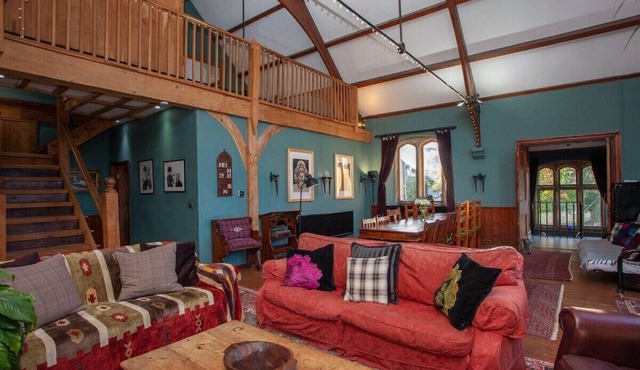 Stunning, Large Chapel, Nr Bath (EC)