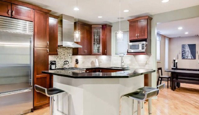 Stunning Lincoln Park Single-Family House with Fantastic Game Room