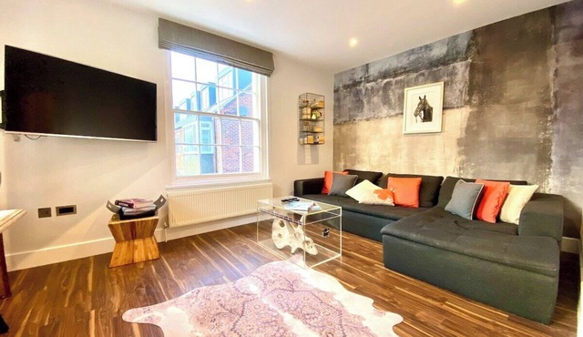 Stunning Little House on Poole Quay -Free Parking