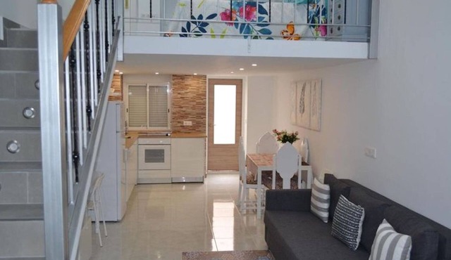 Stunning Loft Apartment Air conditioning, impressive modern conversion