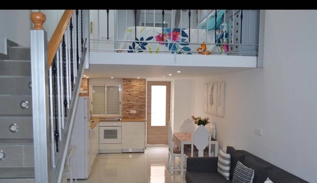Stunning Loft Apartment Air conditioning, impressive modern conversion