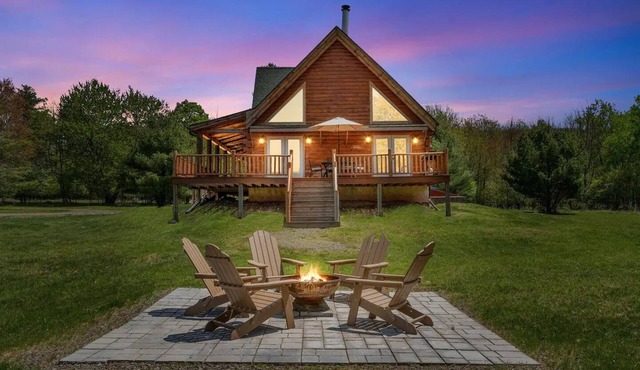 Stunning Log Cabin in Oneonta Set On 30 Acres
