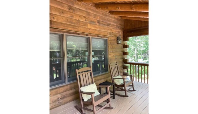 Stunning Log Cabin Minutes from Jack Frost/Big Boulder