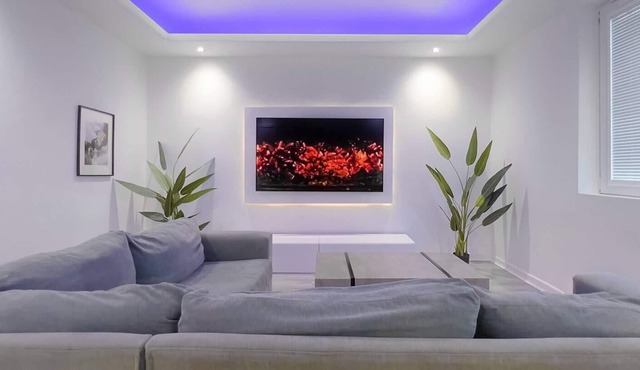 Stunning Luxury Apartment Near Motherwell