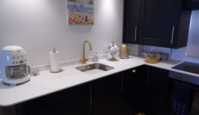 Stunning Luxury Apartment In Carbis Bay, St Ives Close To The Beach with Parking