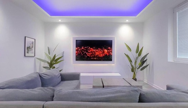 Stunning Luxury Apartment Near Motherwell