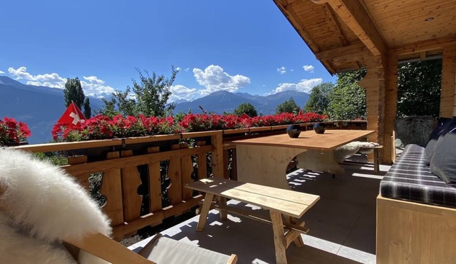 Stunning Luxury Ski Chalet in Crans-Montanna