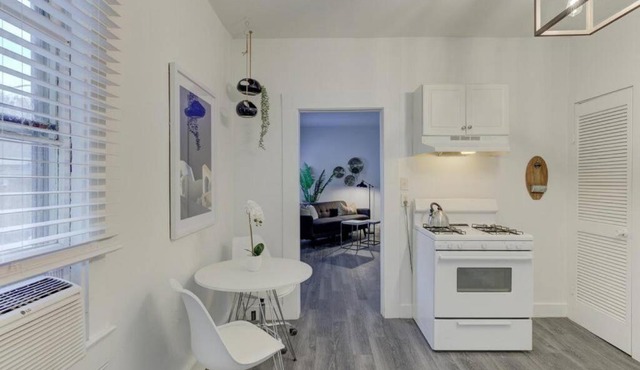 Stunning Memphis Neighborhood Guest House